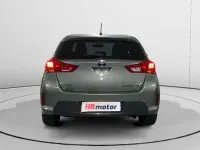 Usado Toyota Auris Hybrid 136 CV (100 kW) 2015 Gris Utilitario