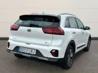 Usado Kia Niro 143 HP (105 kW) 2021 Branco SUV