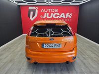 Usado Ford Focus ST 225 CV (165 kW) 2007 Naranja Berlina