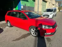 Usado VW Passat Edition 105 CV (77 kW) 2013 Rojo Familiar