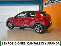 Usado Kia Stonic GT-Line 100 CV (73 kW) 2021 Granate SUV