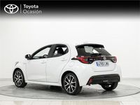 Usado Toyota Yaris Hybrid Style 116 CV (85 kW) 2022 Blanco