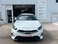 Usado Kia Ceed 120 CV (88 kW) 2023 Blanco Utilitario