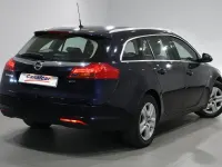 Usado Opel Insignia Selective 130 CV (95 kW) 2013 Azul Familiar