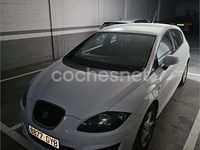 Używany Seat Leon Reference 105 KM (77 kW) 2010 Biały Hatchback
