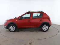 Usado Dacia Sandero Stepway 90 CV (66 kW) 2016 Rojo Utilitario