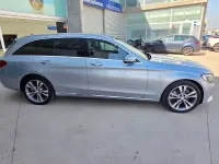Usado Mercedes C220 Exclusive 170 CV (125 kW) 2016 Gris / plata Familiar