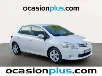 Usado Toyota Auris Active 90 CV (66 kW) 2011 Blanco Utilitario