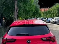 Usado Opel Astra Selective 105 CV (77 kW) 2016 Rojo Berlina