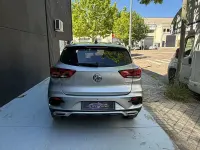Usado MG ZS Comfort 106 CV (77 kW) 2023 Gris / plata SUV