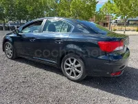 Usado Toyota Avensis Advance 124 CV (91 kW) 2013 Negro Berlina