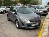 Usado Opel Corsa Selective 75 CV (55 kW) 2012 Gris / plata Utilitario