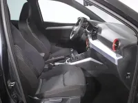Usado Seat Arona FR 115 CV (84 kW) 2025 Gris SUV