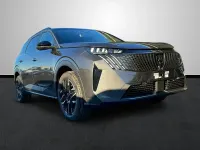 Usado Peugeot 5008 GT 145 CV (106 kW) 2024 Gris claro Monovolumen