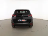Usado Peugeot 5008 Allure 131 CV (96 kW) 2023 Negro SUV