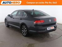 Usado VW Passat Advance 150 CV (110 kW) 2019 Negro Berlina