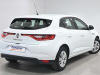 Usado Renault Mégane III Life 101 CV (74 kW) 2016 Blanco Utilitario