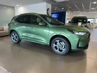 Nuevo Ford Kuga ST-Line 243 CV (178 kW) 2026 Verde SUV