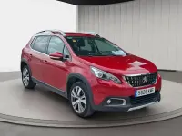Usado Peugeot 2008 Allure 110 CV (80 kW) 2018 Rojo SUV