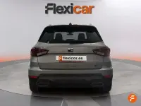 Używany Seat Arona FR 110 KM (80 kW) 2024 Szary SUV
