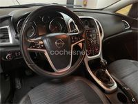 Usado Opel Astra Selective 115 CV (84 kW) 2014 Negro Berlina