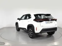 Usado Toyota Yaris Cross Active 116 CV (85 kW) 2023 Blanco SUV