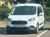 Usado Ford Tourneo Courier Ambiente 75 CV (55 kW) 2020 Blanco Monovolumen