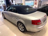 Usado Audi A4 Cabriolet 170 CV (125 kW) 2002 Gris / plata Descapotable