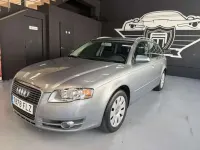 Usado Audi A4 140 CV (102 kW) 2007 Gris Berlina