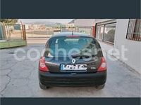 Usado Renault Clio II 65 CV (47 kW) 2005 Negro Berlina