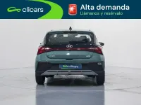 Usado Hyundai i20 84 CV (61 kW) 2025 Verde Utilitario