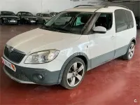 Usado Skoda Roomster 105 CV (77 kW) 2012 Blanco Monovolumen