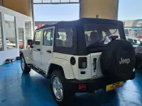 Usado Jeep Wrangler Sahara 200 CV (147 kW) 2018 Blanco SUV