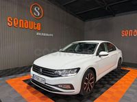 Usado VW Passat Executive 150 CV (110 kW) 2022 Blanco Familiar