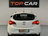 Usado Opel Astra Dynamic 110 CV (80 kW) 2015 Blanco Berlina