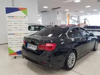 Usado BMW 318 150 CV (110 kW) 2019 Negro Berlina