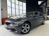 Usado BMW 318 Comfort Edition 143 HP (105 kW) 2014 Cinzento Sedan