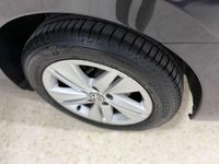 Usado VW Golf VIII Life 116 CV (85 kW) 2021 Gris Familiar