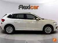 Usado Skoda Kamiq Selection 115 CV (84 kW) 2024 Blanco SUV