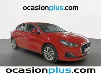 Usado Hyundai i30 120 HP (88 kW) 2019 Vermelho Sedan