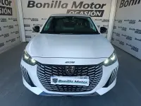 Usado Peugeot 208 Allure 100 CV (73 kW) 2024 Blanco Utilitario