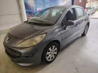 Usado Peugeot 207 90 CV (66 kW) 2006 Gris / plata Berlina