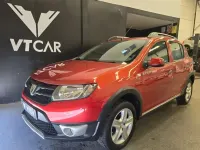 Usado Dacia Sandero Stepway 90 CV (66 kW) 2015 Rojo Utilitario