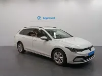 Usado VW Golf VIII Life 110 CV (80 kW) 2024 Blanco Familiar