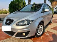 Usado Seat Altea Style 105 CV (77 kW) 2010 Gris Monovolumen
