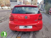 Usado VW Polo Advance 90 CV (66 kW) 2016 Rojo Utilitario