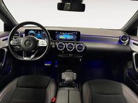 Usado Mercedes CLA200 Shooting Brake 150 CV (110 kW) 2023 Blanco Familiar