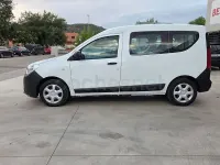 Usado Dacia Dokker Essentiel 75 CV (55 kW) 2019 Blanco Monovolumen