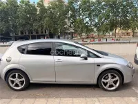 Usado Seat Leon Sport 105 CV (77 kW) 2008 Gris / plata Utilitario