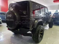 Usado Jeep Wrangler Sahara 270 CV (198 kW) 2019 Gris / plata SUV